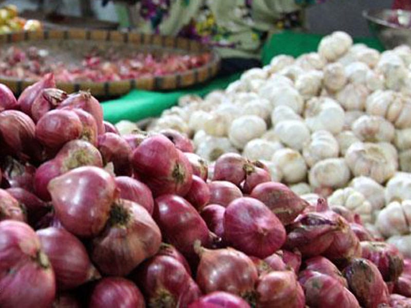 Harga Pangan Hari Ini Rabu 24 Juli 2024: Bawang dan Telur Ayam Turun